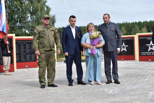 В поселке Новый встретили День Республики