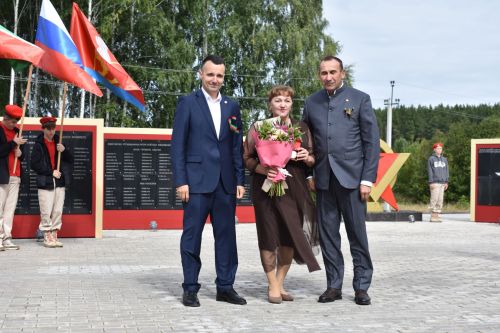 В поселке Новый встретили День Республики