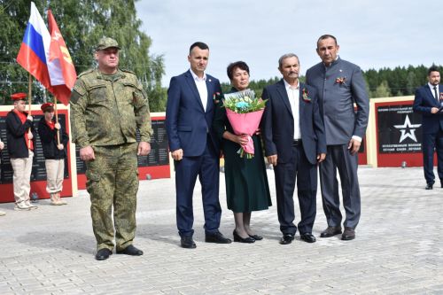 В поселке Новый встретили День Республики