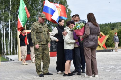 В поселке Новый встретили День Республики
