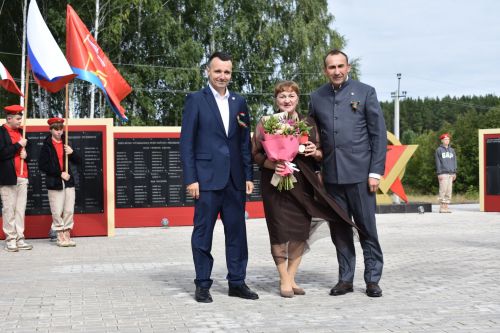 В поселке Новый встретили День Республики