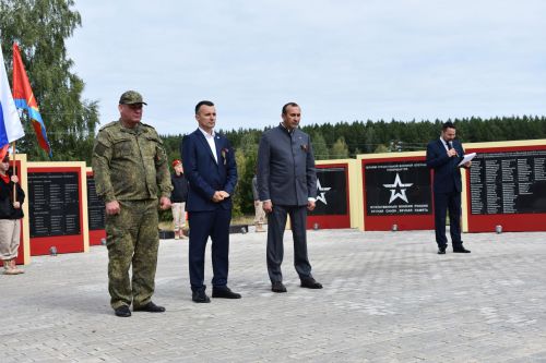В поселке Новый встретили День Республики