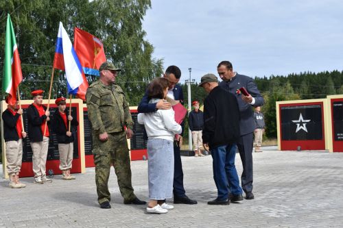 В поселке Новый встретили День Республики