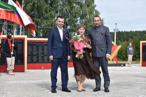 В поселке Новый встретили День Республики