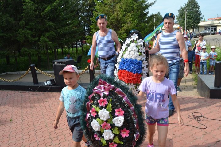 Митинг «Никто, кроме нас!», посвященный Дню Воздушно – десантных войск