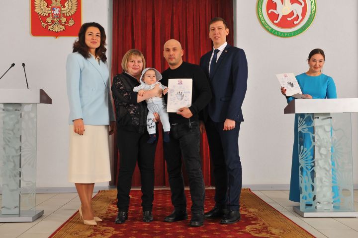 Две семьи Тукаевского района получили материнский капитал!