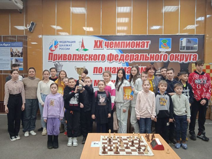 Шашка һәм шахмат буенча район беренчелеге узды