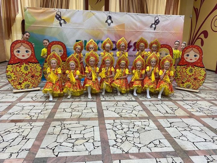 Танцевальный коллектив «Айс» снова покоряет сцену: победы на фестивале 'Изумрудный Дождь'!