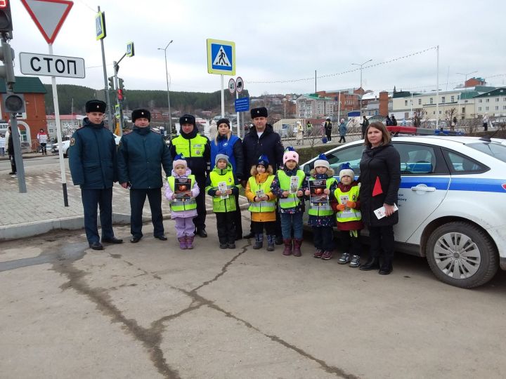 В Татарстане прошли массовые акции, посвящённые Дню памяти жертв ДТП