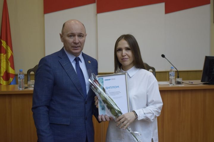 «Библиокомпас» проектын тәкъдим иткән