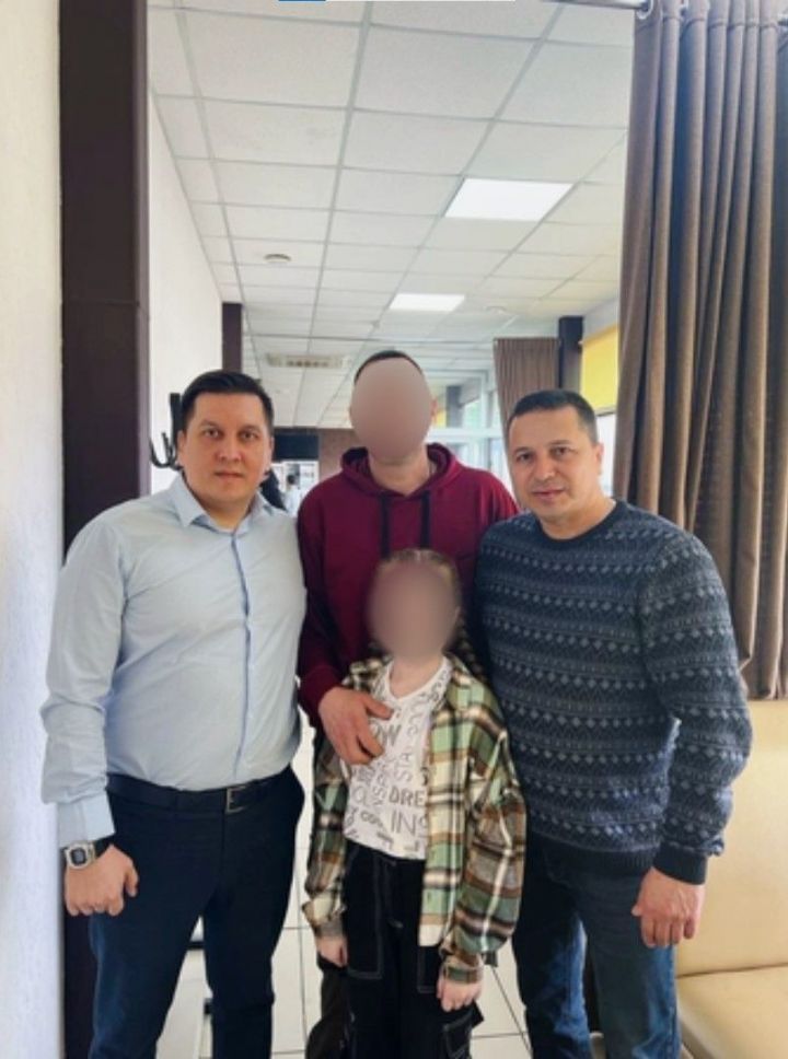 Твой отец - настоящий герой нашего времени!