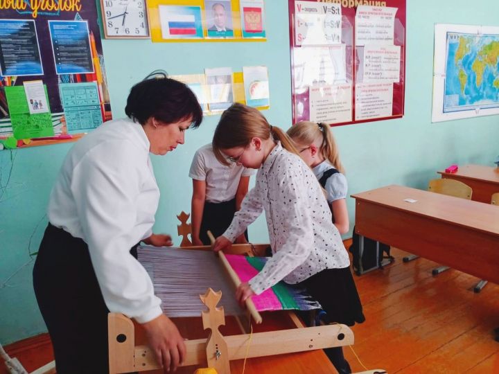 В Новопоселковой школе с младшими классами провели  интерактивную программу «Стрела наследия»