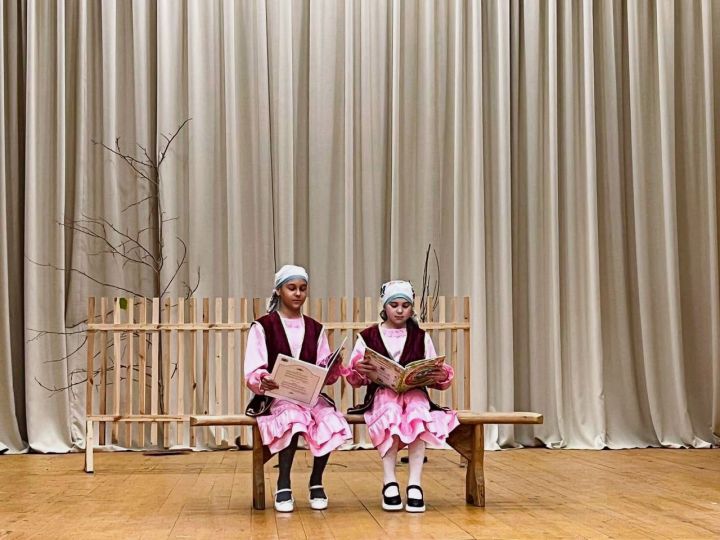 В Староабдуловском сельском поселение прошла премьера спектакля «Коза и баран» детского театрального коллектива «Хыял»