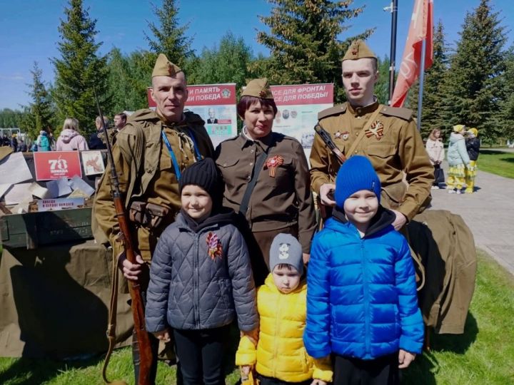 «Гиндукуш» сугышчан дан музее хезмәткәрләре «Хәтер-безнең белән! Безнең белән Җиңү!» дип аталган күргәзмә әзерләделәр
