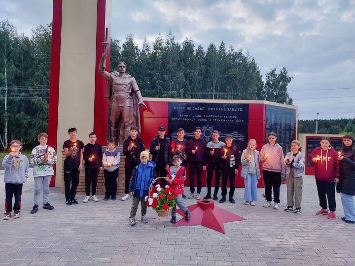 Новопоселковский сельский дом культуры принял участие в Всероссийской акции «Свеча памяти»