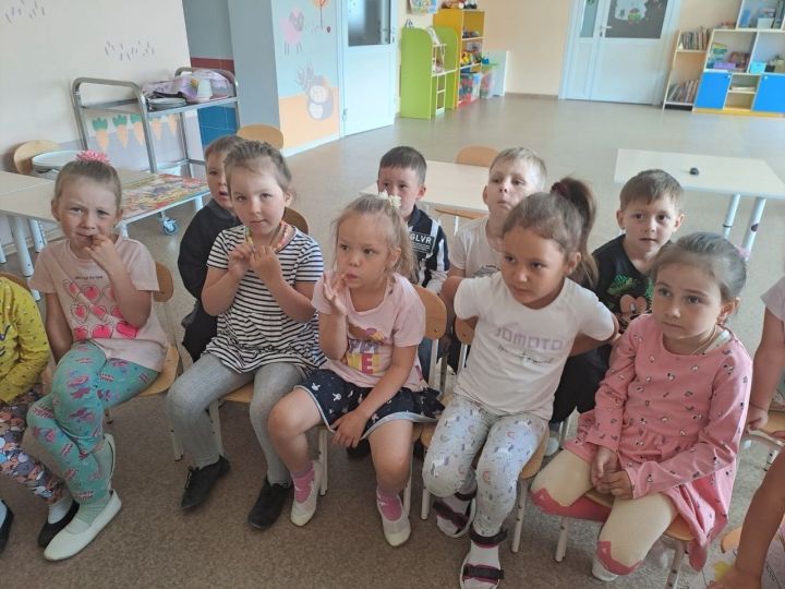 МБДОУ - детский сад «Тургай» воспитательница Ольга Юрьевна провела  беседу о правилах личной безопасности