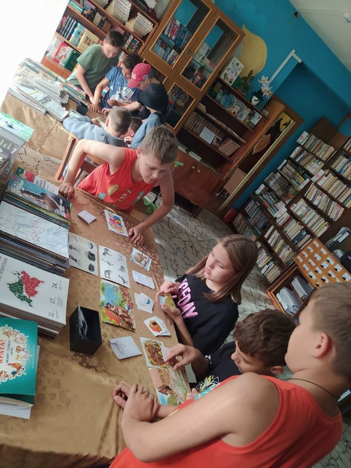 В Шильнебашской сельской библиотеке прошла летняя игротека «Почитай-ка, поиграй-ка»