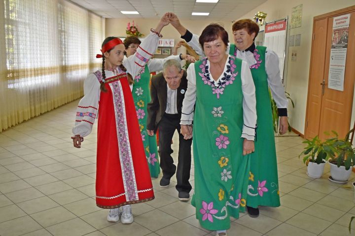 В Князевском сельском доме культуры провели замечательный веселый праздник Ореховый Спас