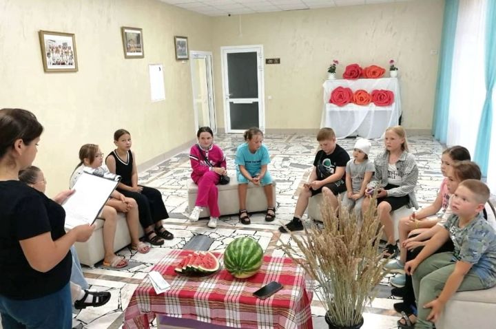 В Мелекесском сельском доме культуры прошло весёлое мероприятие для детей - «Арбузник»