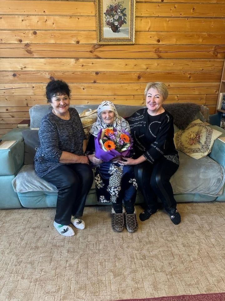 Жительнице нашего района Исмагиловой Саиме Шамиловне исполнилось 90 лет
