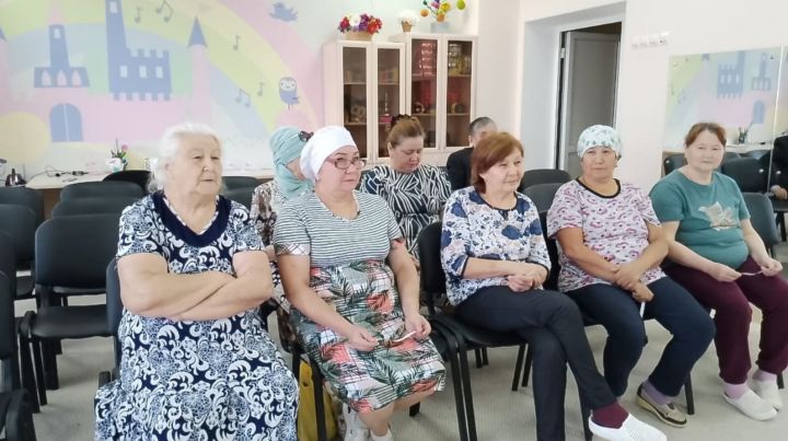 Декада пожилых людей в Тукаевском районе