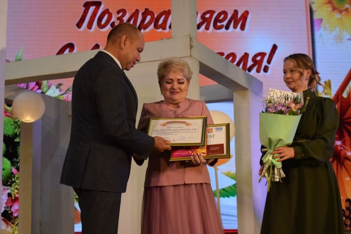 Учителя как путеводные звезды для подрастающего поколения