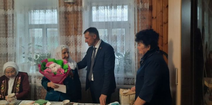 Память и уважение: 95 лет Нурдиде Шамсетдиновне Ашраповой