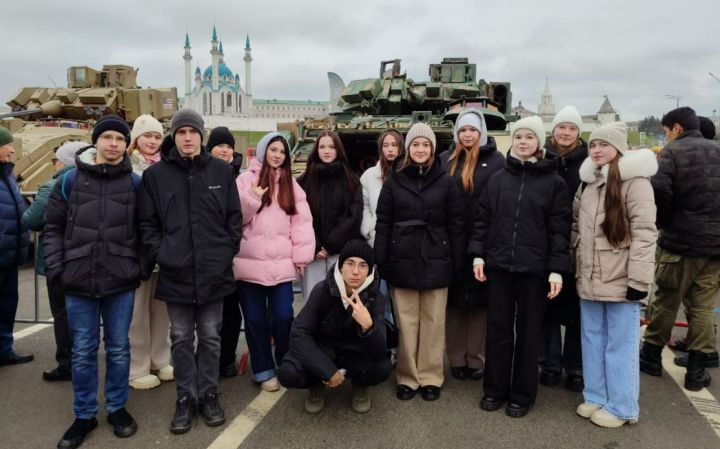 Сила V правде»: Учащиеся Тукаевского района на выставке трофейной техники НАТО