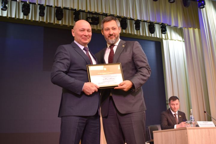 Горурланыр эшләребез бар