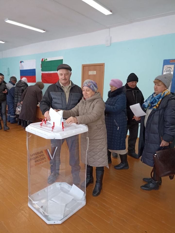 Голосование на выборах президента РФ: безопасность и правопорядок на избирательных участках Тукаевского района