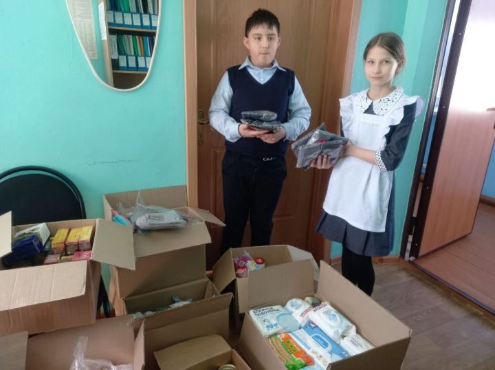 Обучающиеся Тлянче-Тамакской школы оказывают гуманитарную помощь