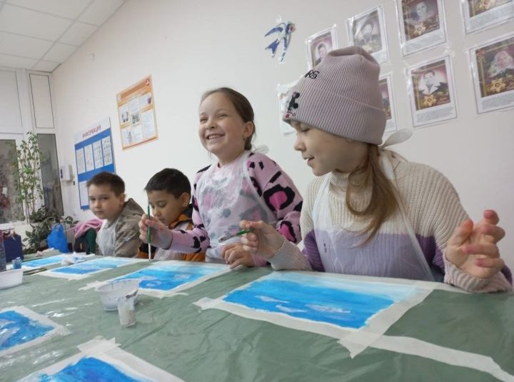 Увлекательный мастер-класс в Тукаевском районе: дети создали чудесную композицию из цветов