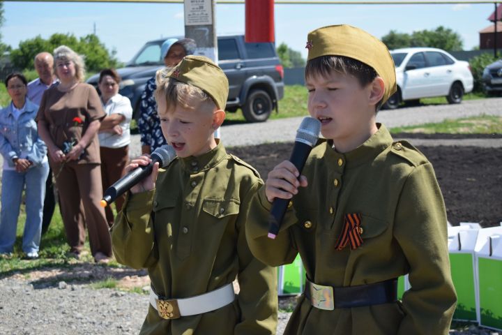 Открытие памятника в деревне Евлево: почесть ветеранов