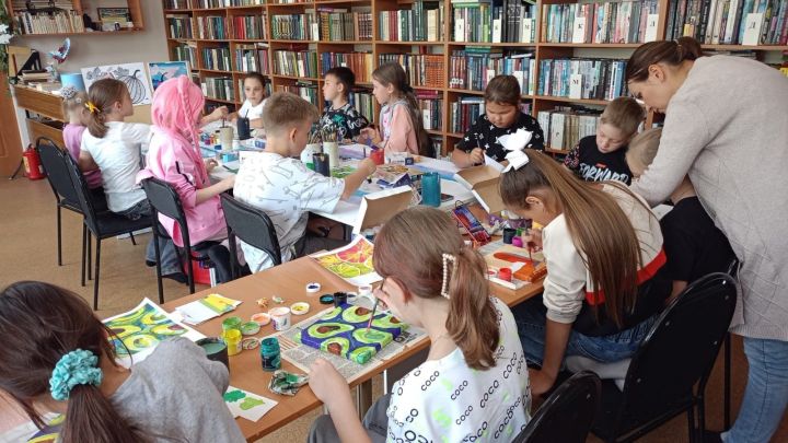 Тукаевский район: Библиотека как центр детского творчества и самообразования