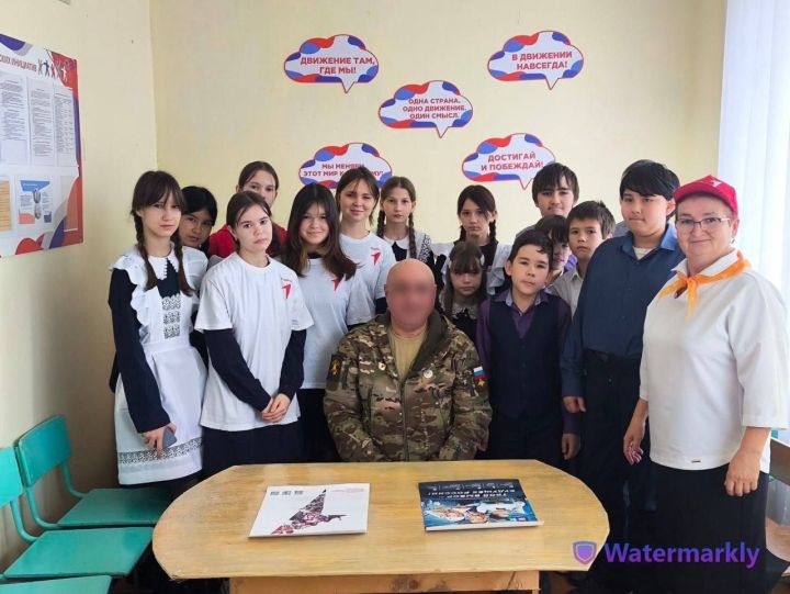 Герой белән очрашу: Хезмәт һәм Ватанга мәхәббәт турында сөйләшү
