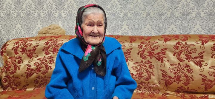Сугыш чоры балалары. Мәләкәстән Анна түти