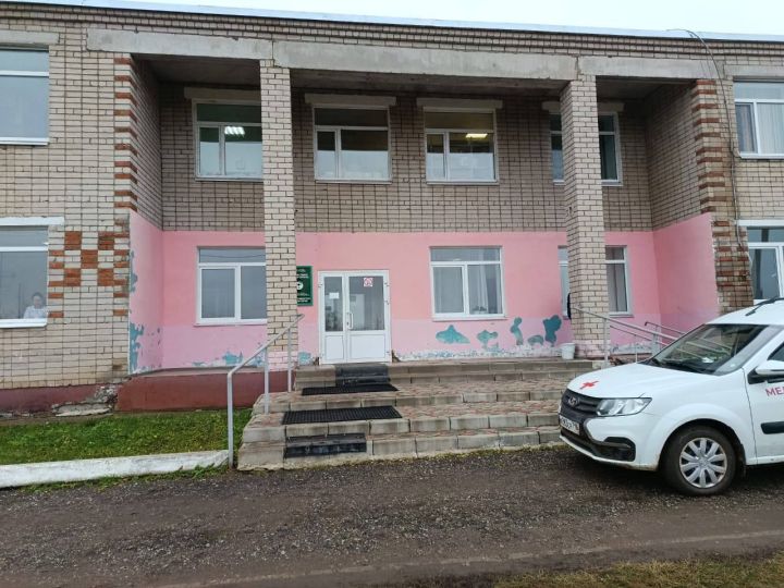 Прокуратура Тукаевского района выявила нарушения законодательства о безопасности и доступности медицинской организации