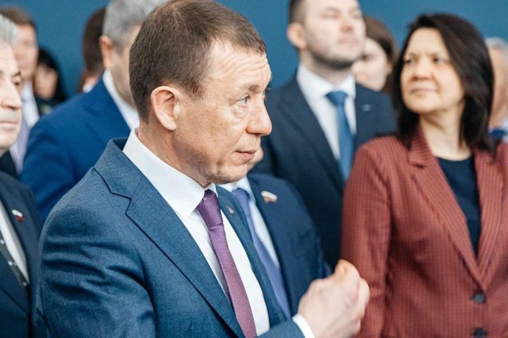 Түбән Кама шәһәренең элеккеге мэрын тикшерәләр