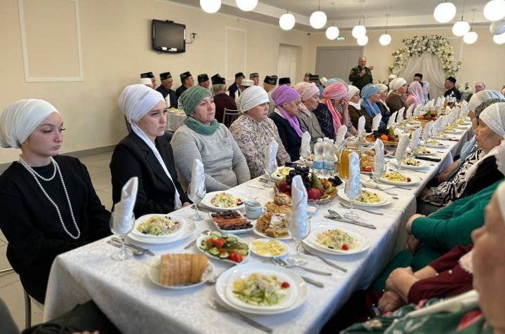 В администрации провели ифтар
