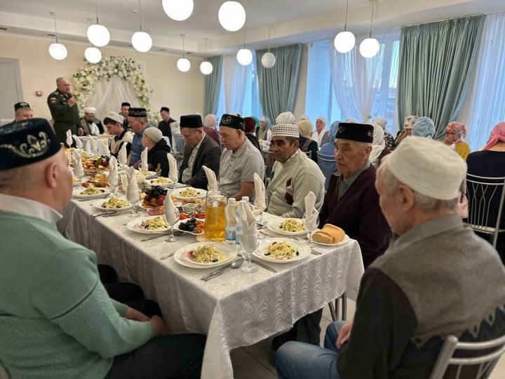 В администрации провели ифтар