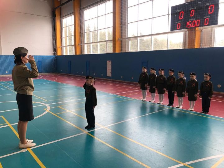 Наши маленькие патриоты в строю