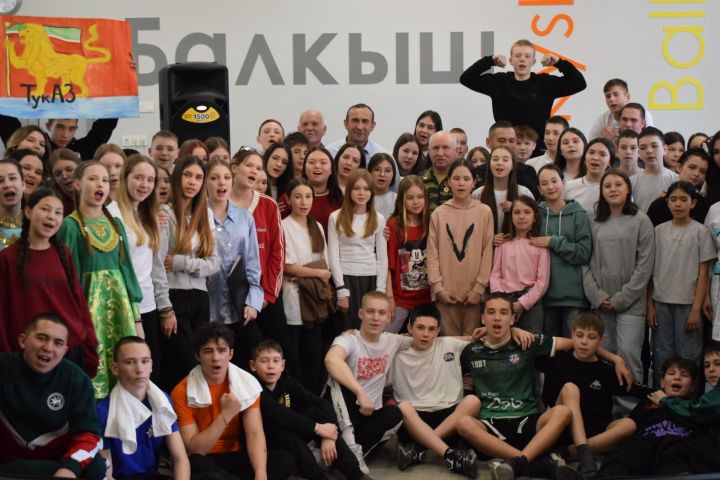«Балкыш» лагеренда язгы хәрби-патриотик сменаны ябу тантанасы узды