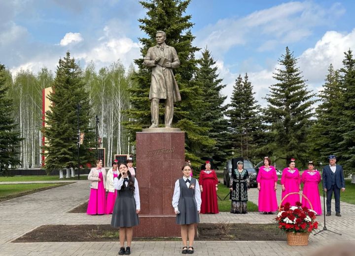 В Тукаевском районе праздновали День родного языка и 139-летие Габдуллы Тукая