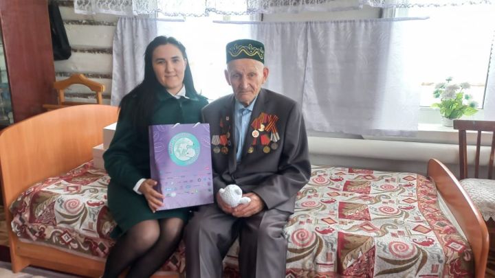 С благодарностью к героям: Росприроднадзор поздравил ветеранов с 80-летием Великой Победы
