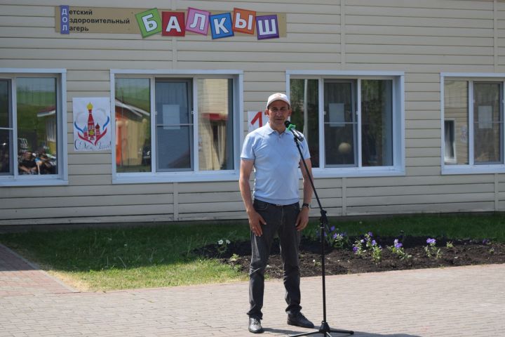 «Балкыш» лагерында Россия көне уңаеннан якты бәйрәм узды