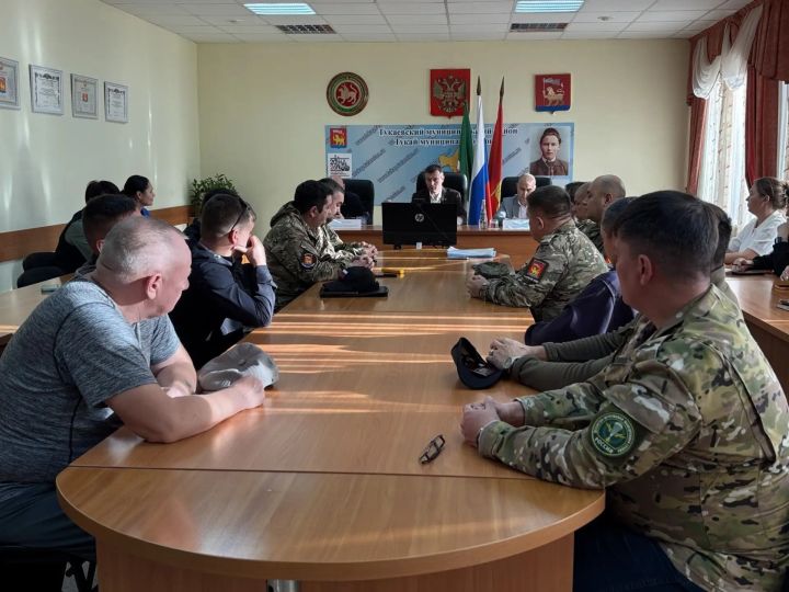 В исполкоме Тукаевского района обсудили создание местного отделения Ассоциации ветеранов СВО