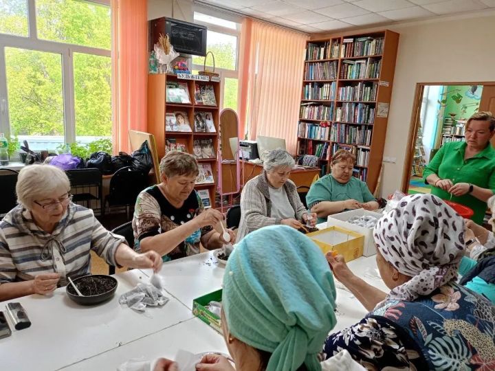 «Татарстан» совхоз поселогы волонтерлары солдатларга ярдәм итә